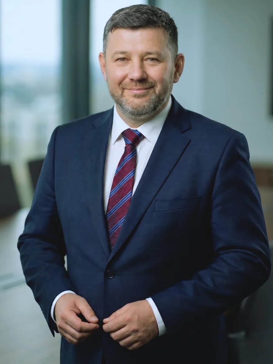 PhDr. Víťazoslav Struhár